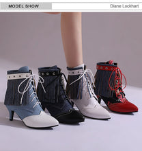 Carregar imagem no visualizador da galeria, Botas Feminina de Couro Sintético de Salto Alto, Cano Curto, Bico Fino, Estilo Vitoriano