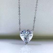 Carregar imagem no visualizador da galeria, Colar Diamante Alto Carbono Coração, Prata Esterlina
