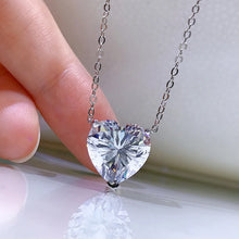 Carregar imagem no visualizador da galeria, Colar Diamante Alto Carbono Coração, Prata Esterlina
