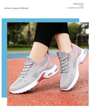 Carregar imagem no visualizador da galeria, Tênis de Corrida Feminino, Tamanho Grande, Almofadas de Ar Respirável
