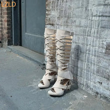 Carregar imagem no visualizador da galeria, Botas Modelo Sexy Passarela, Joelho-Alto, Saltos Grossos, Botas Longas

