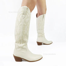 Carregar imagem no visualizador da galeria, Botas Altas Cowgirl Bordado Ocidental, Salto Grosso, Plataforma Plus Size 45
