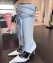 Carregar imagem no visualizador da galeria, Bota Alta Feminina Verão, Rendas até o Joelho, Salto Stiletto, Frente Cruz Amarrado
