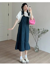 Carregar imagem no visualizador da galeria, Vestido Maternidade, Design Fino, Cauda de Peixe, Macacão Jeans com Camiseta Interna
