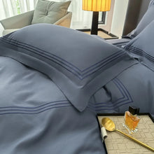 Carregar imagem no visualizador da galeria, Camas: Conjunto Ultramacio de Microfibra, Linhas Bordadas e Fronhas Fecho de Zíper
