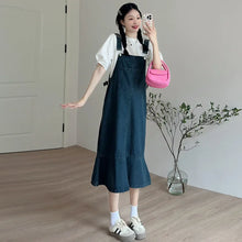 Carregar imagem no visualizador da galeria, Vestido Maternidade, Design Fino, Cauda de Peixe, Macacão Jeans com Camiseta Interna
