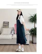 Carregar imagem no visualizador da galeria, Vestido Maternidade, Design Fino, Cauda de Peixe, Macacão Jeans com Camiseta Interna
